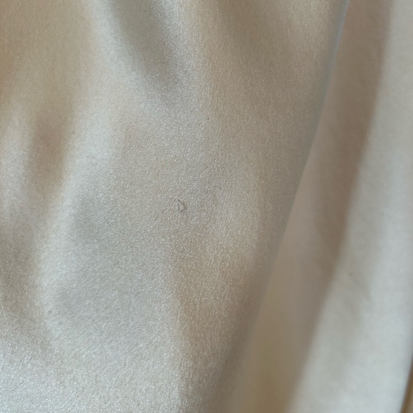 THE OWN STUDIO Wedding Dress - Picture 12 of 16